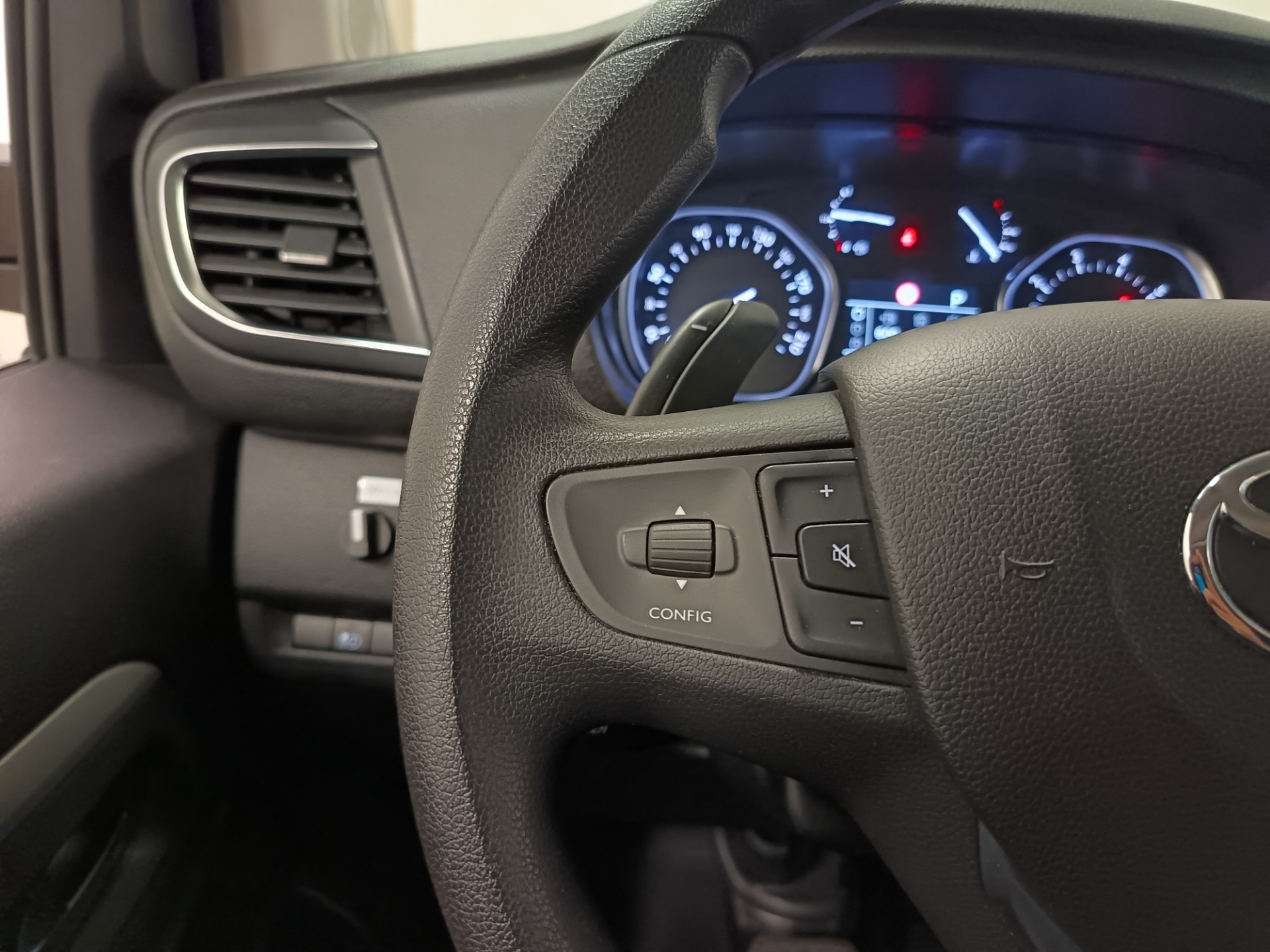 Toyota Proace Verso 2024