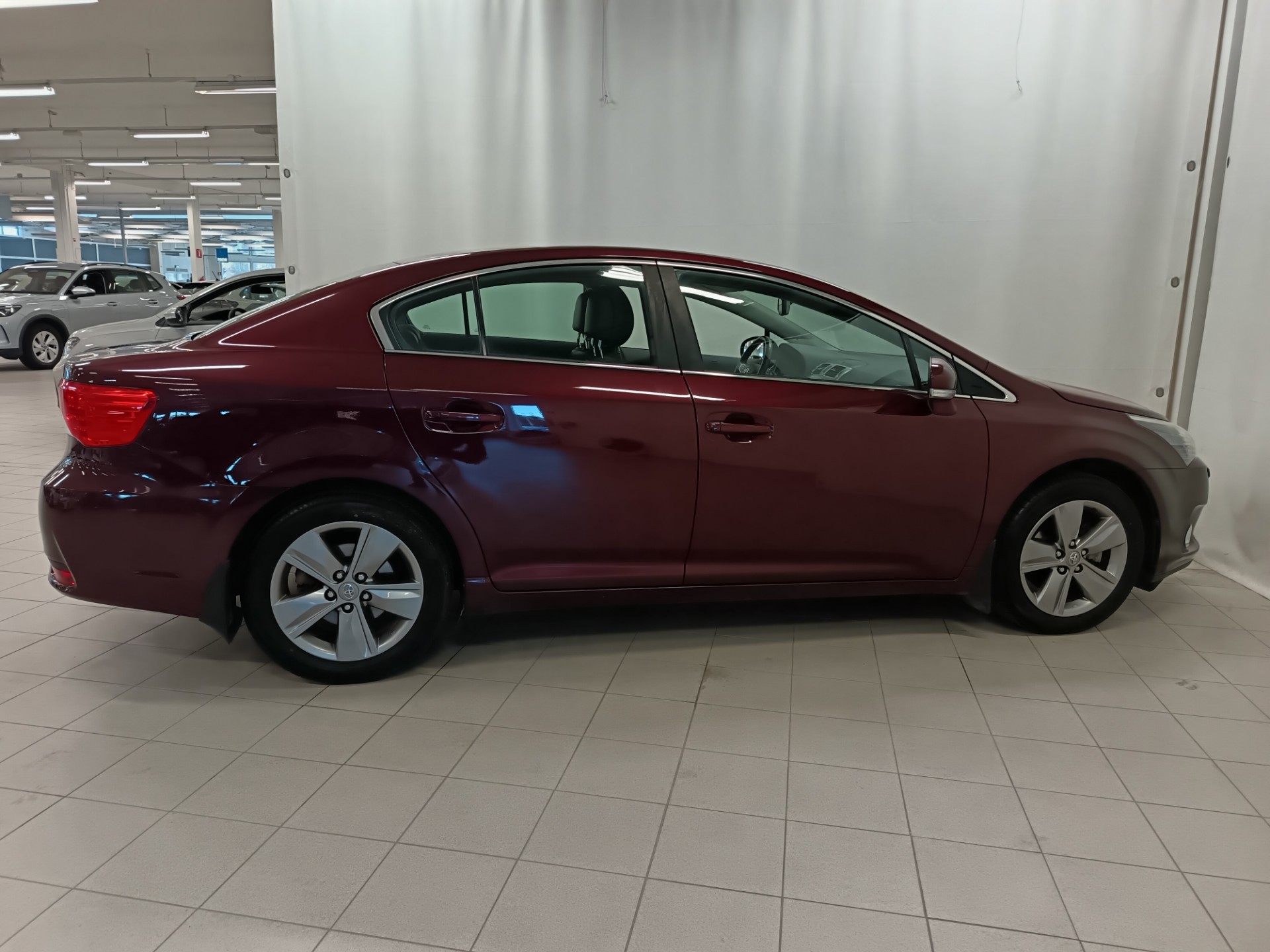 TOYOTA Avensis 4