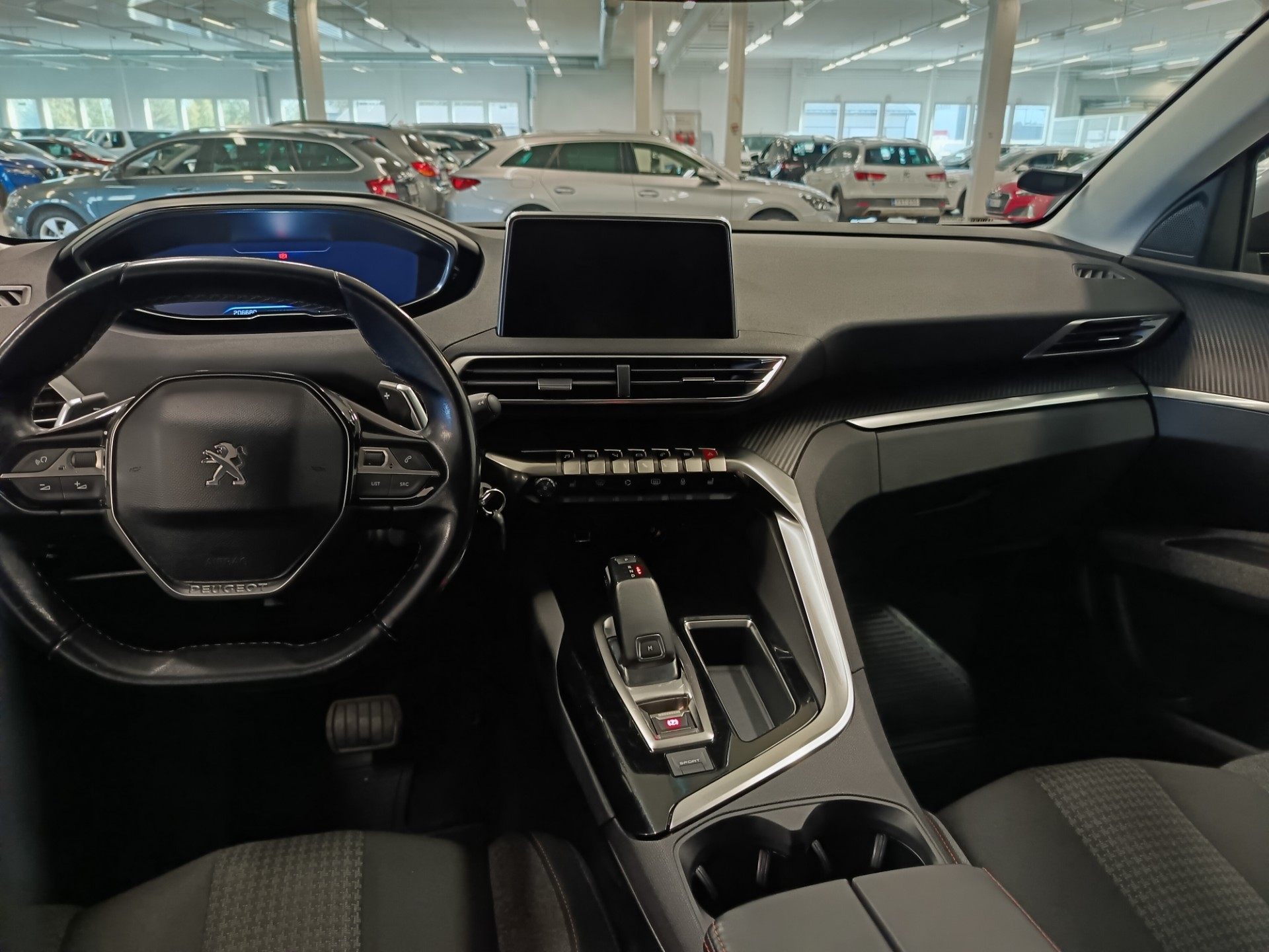 PEUGEOT 5008 2019