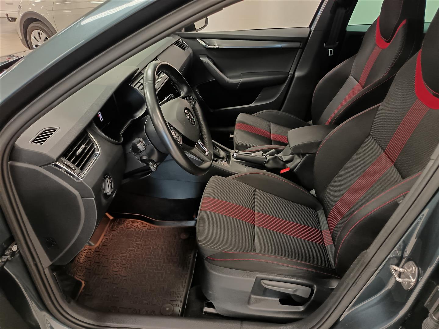 SKODA Octavia 2020