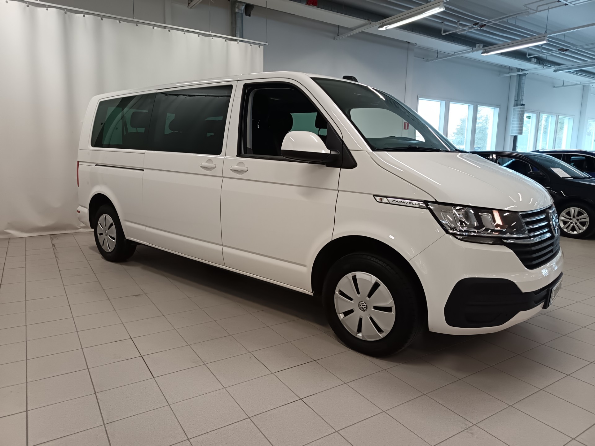 Volkswagen Caravelle 2023
