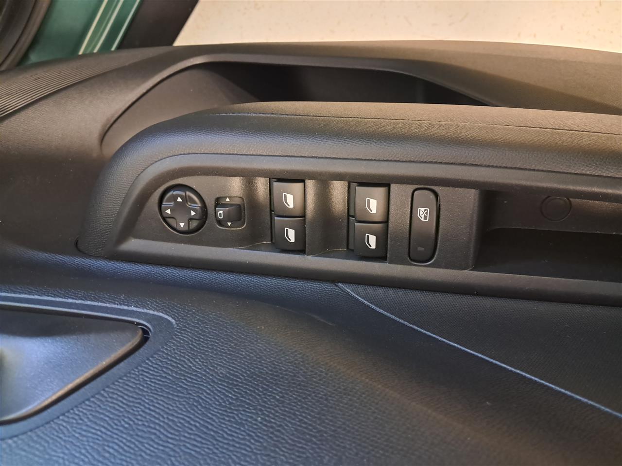 Opel Frontera 2025