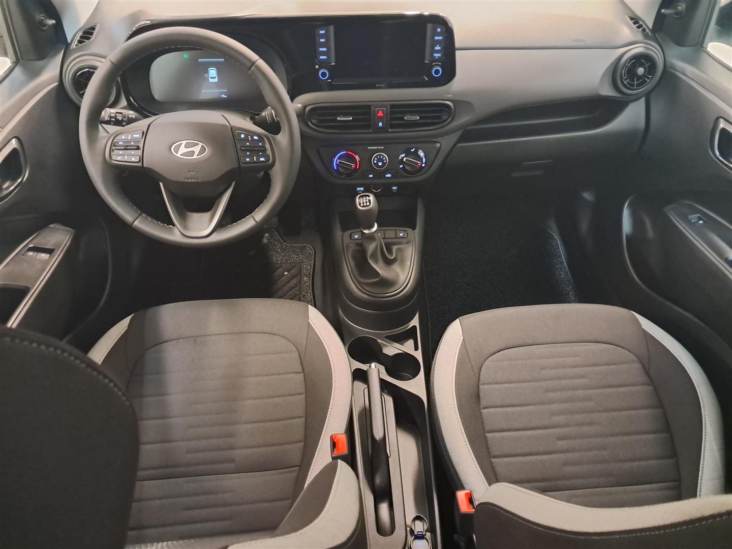 Hyundai i10 2025