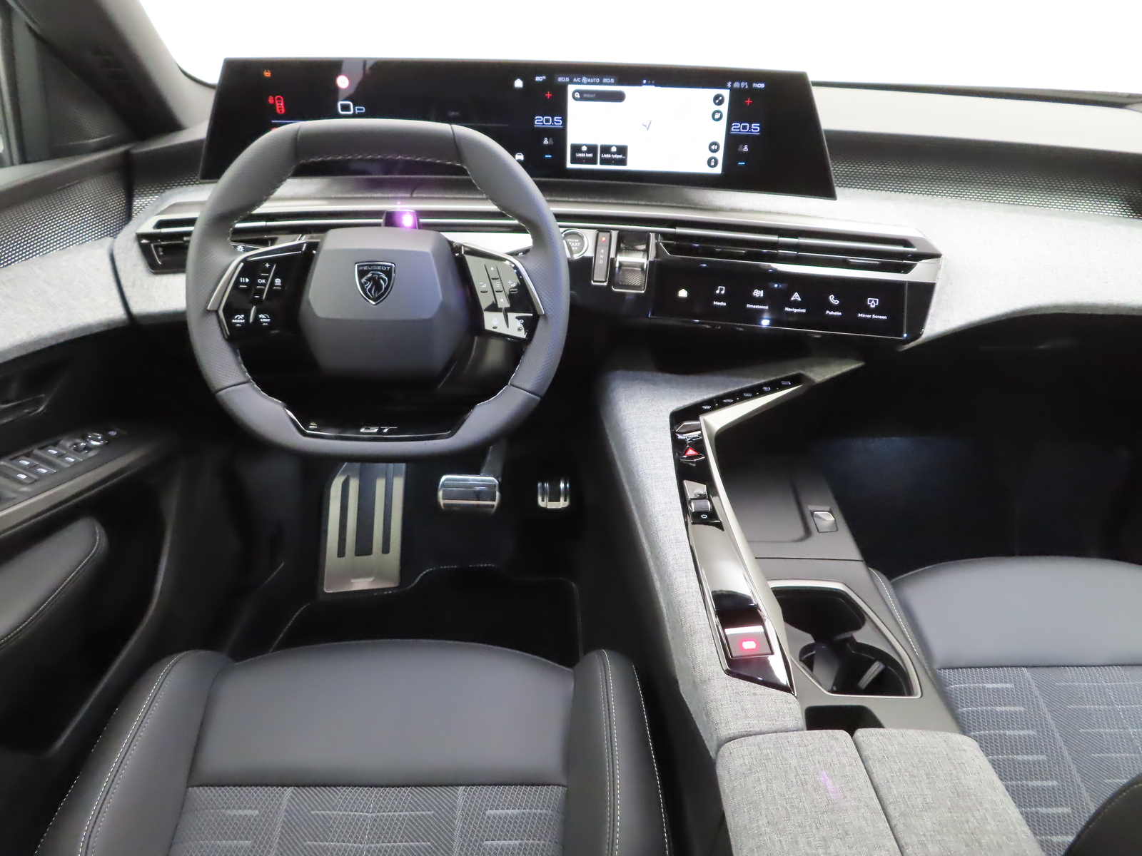 Peugeot E-3008 2026