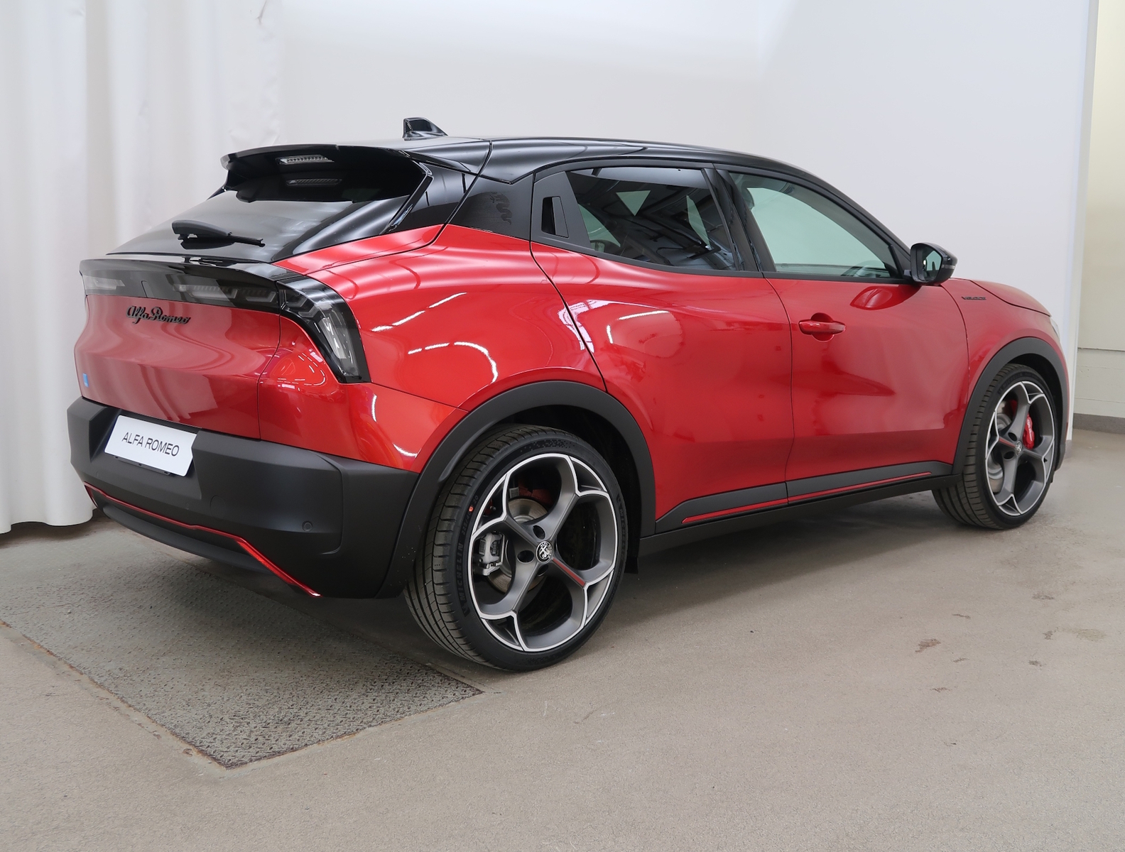 Alfa Romeo Junior 2025