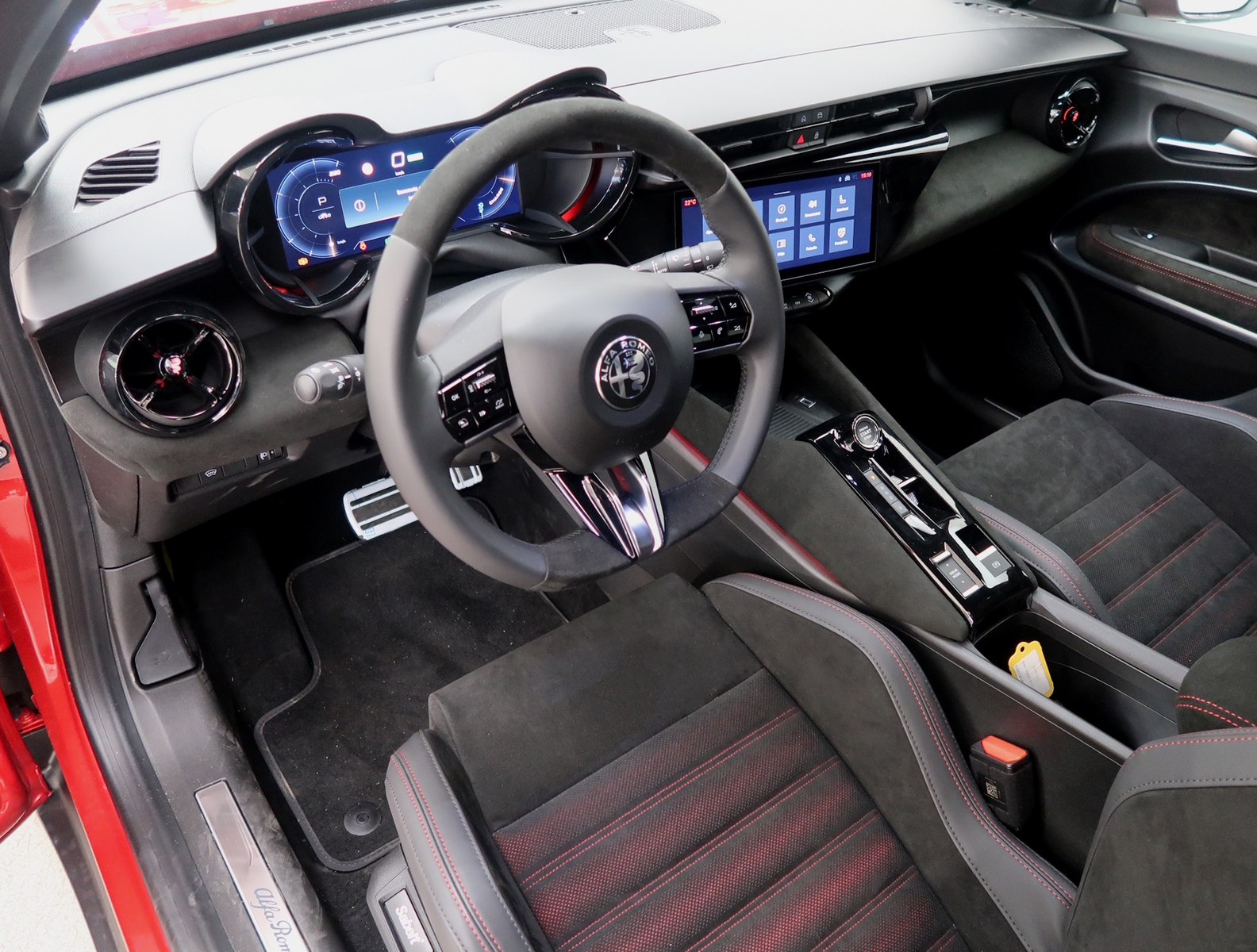 Alfa Romeo Junior 2025