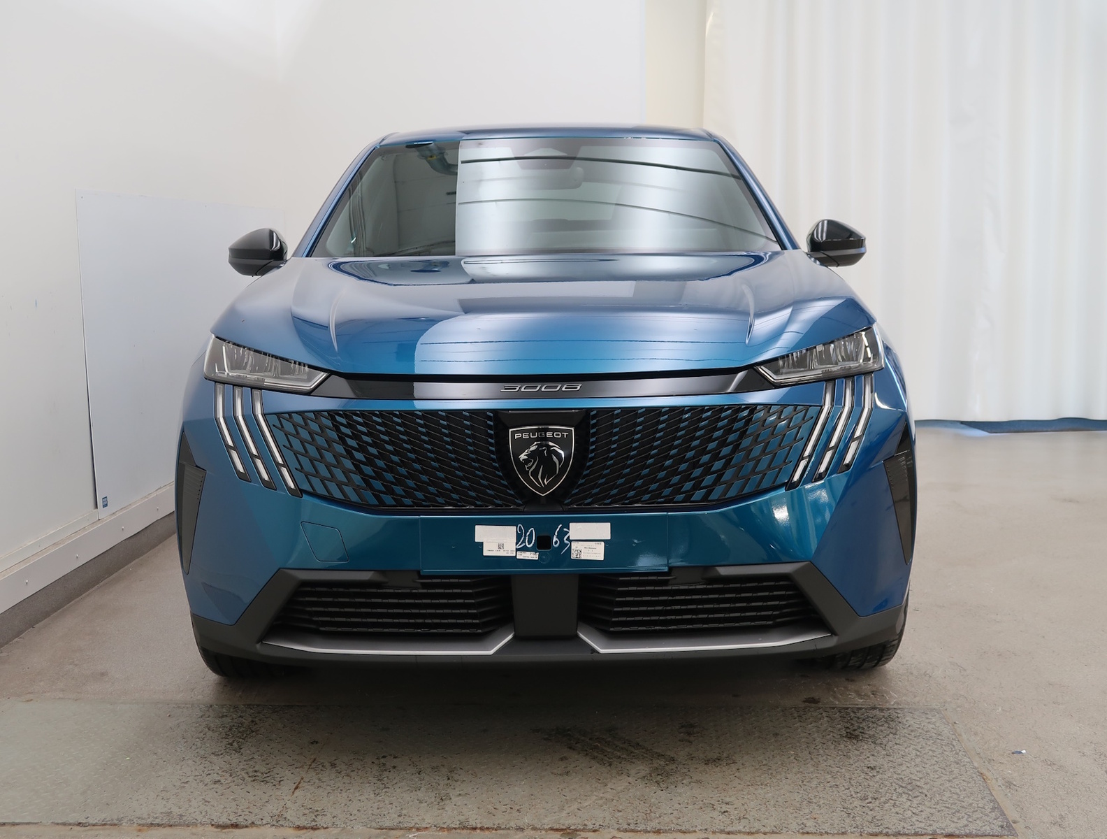 Peugeot E-3008 2025