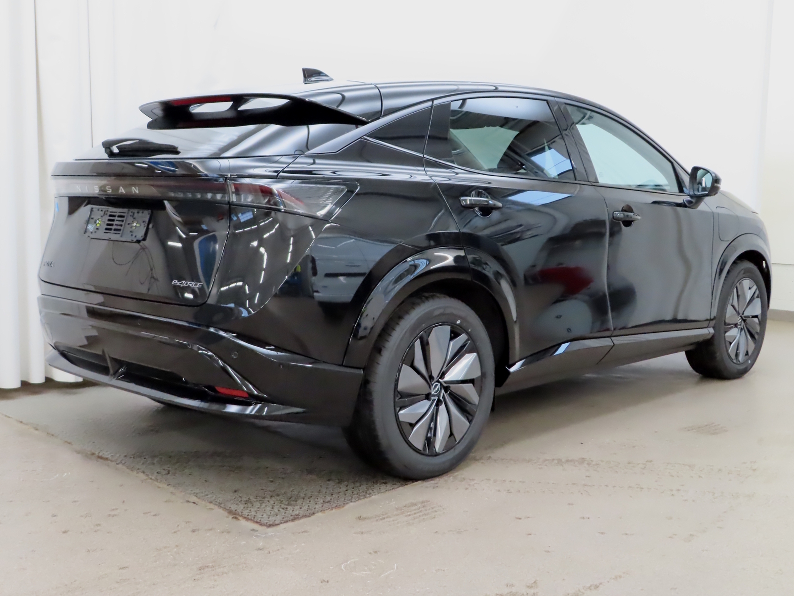 Nissan Ariya 2025