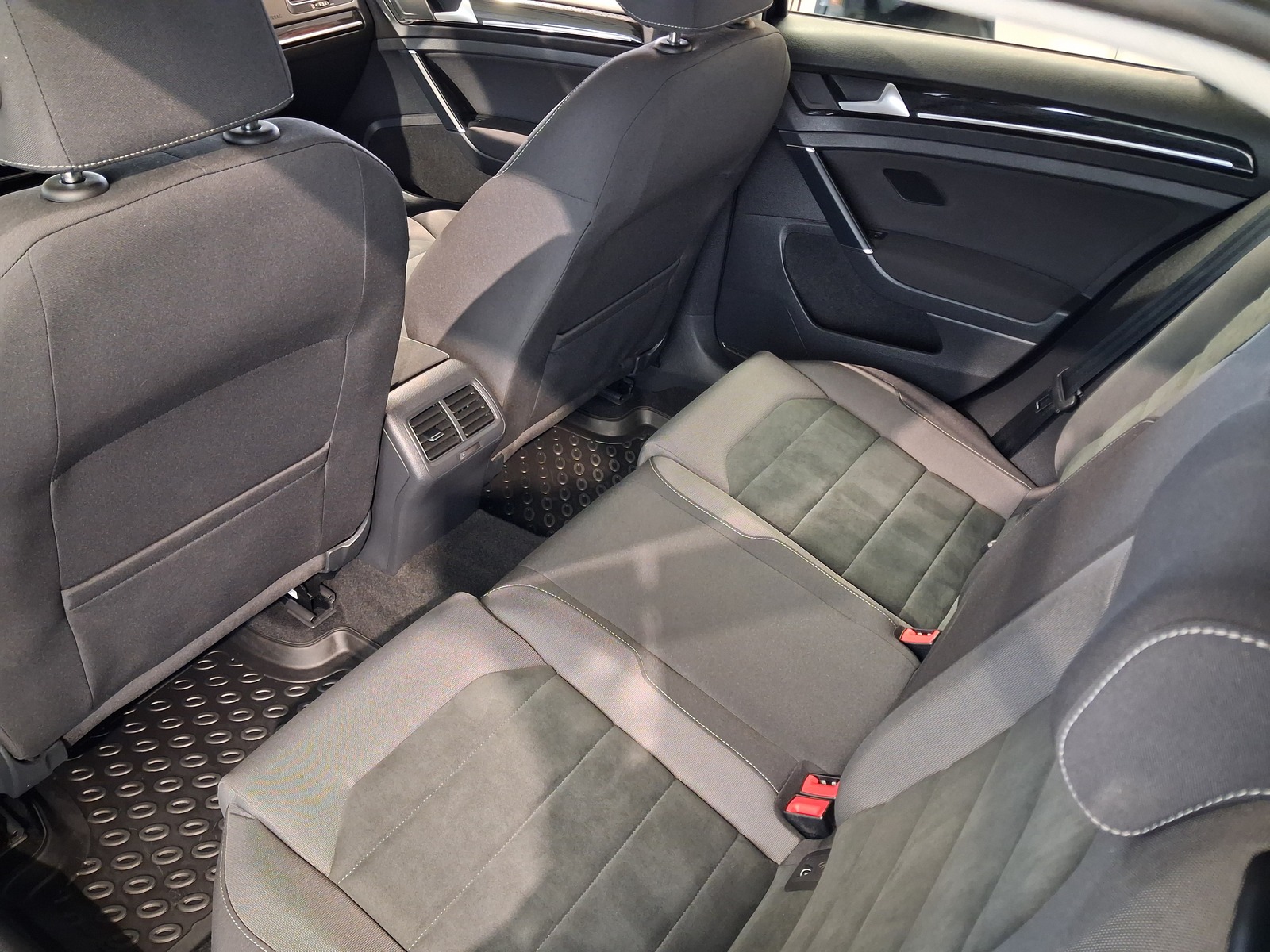 VOLKSWAGEN Golf 2019