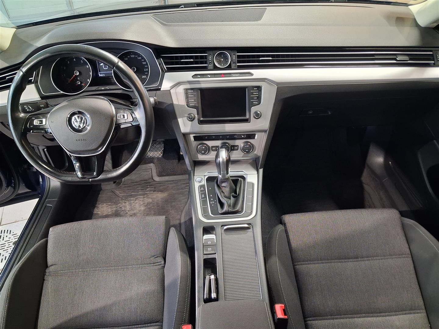 VOLKSWAGEN Passat 2015