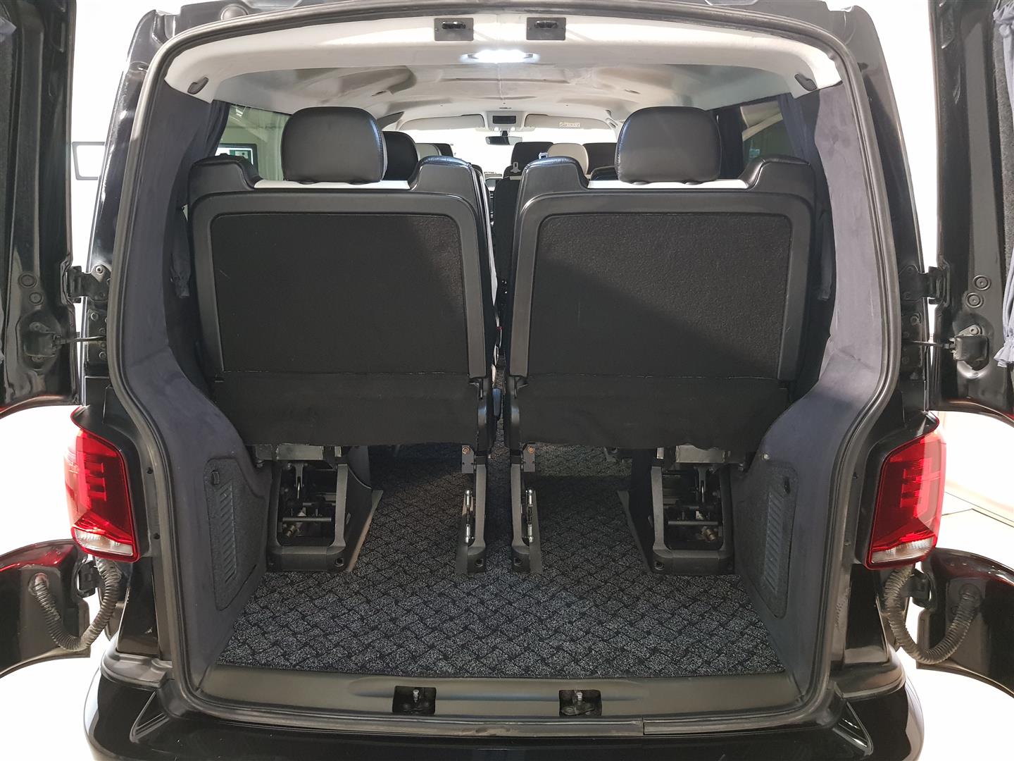 VOLKSWAGEN Transporter 2021
