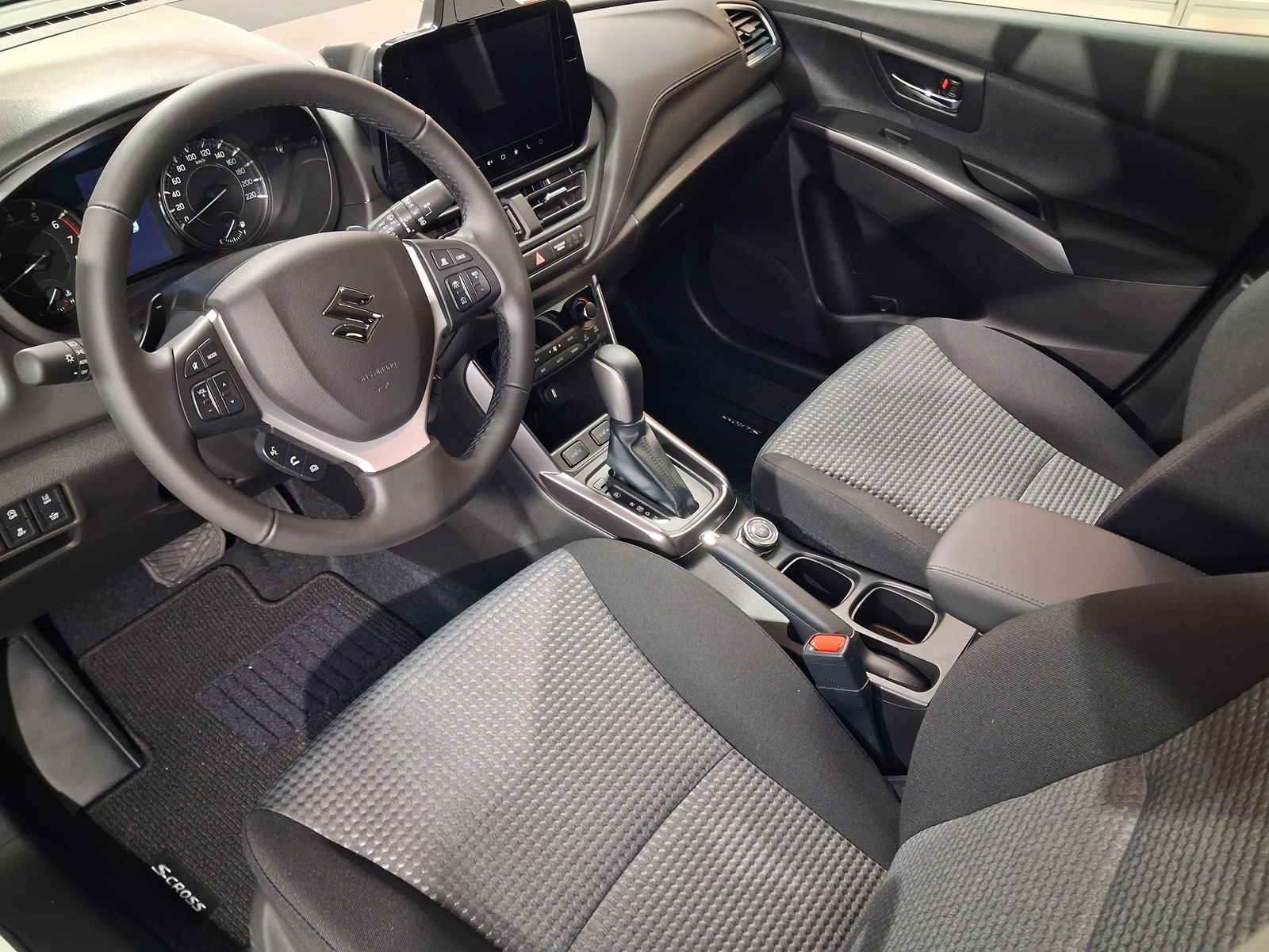 Suzuki S-Cross 2026