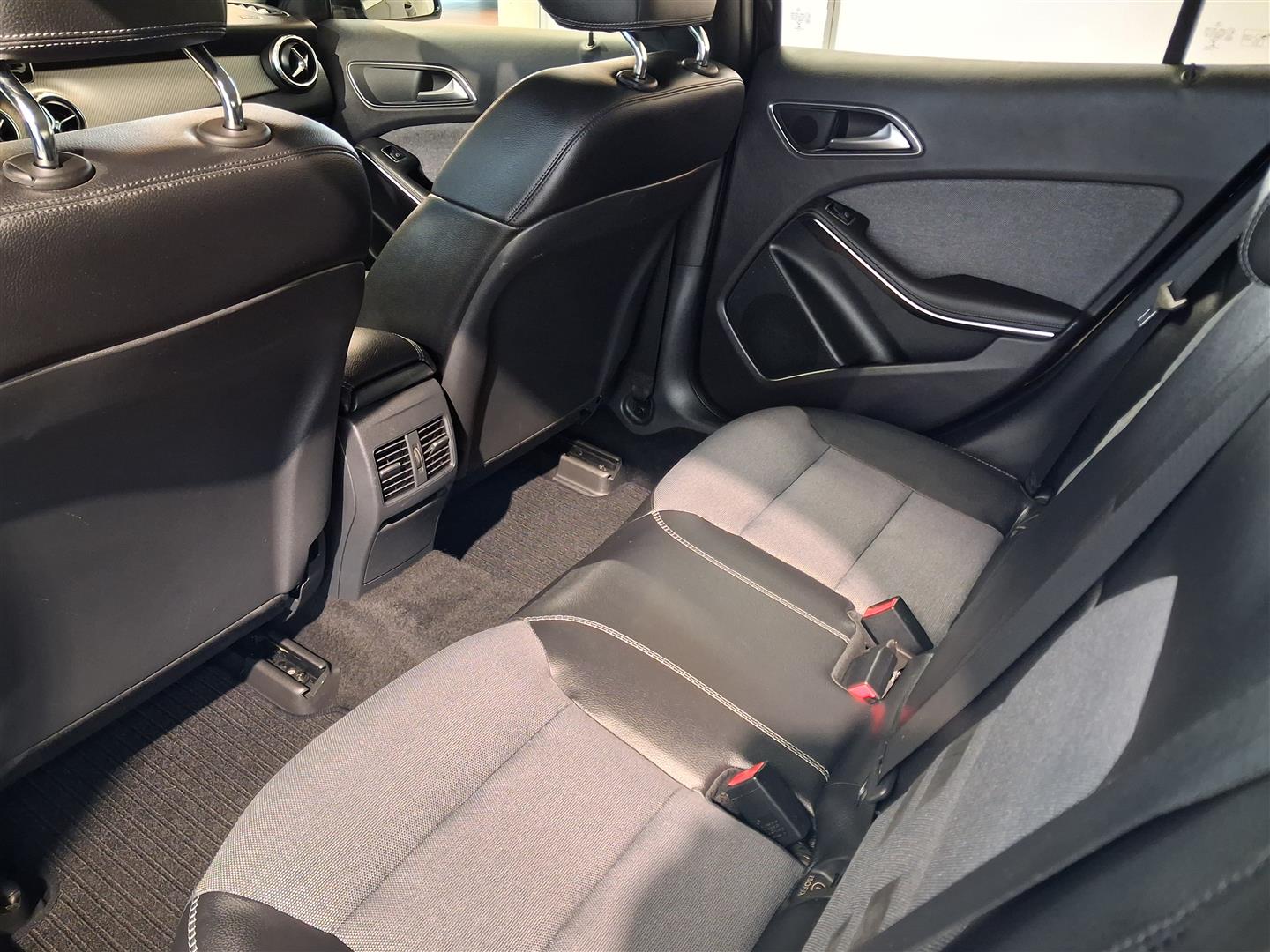 Mercedes-Benz GLA 2014