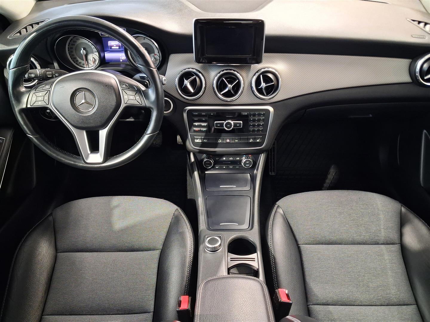 Mercedes-Benz GLA 2014