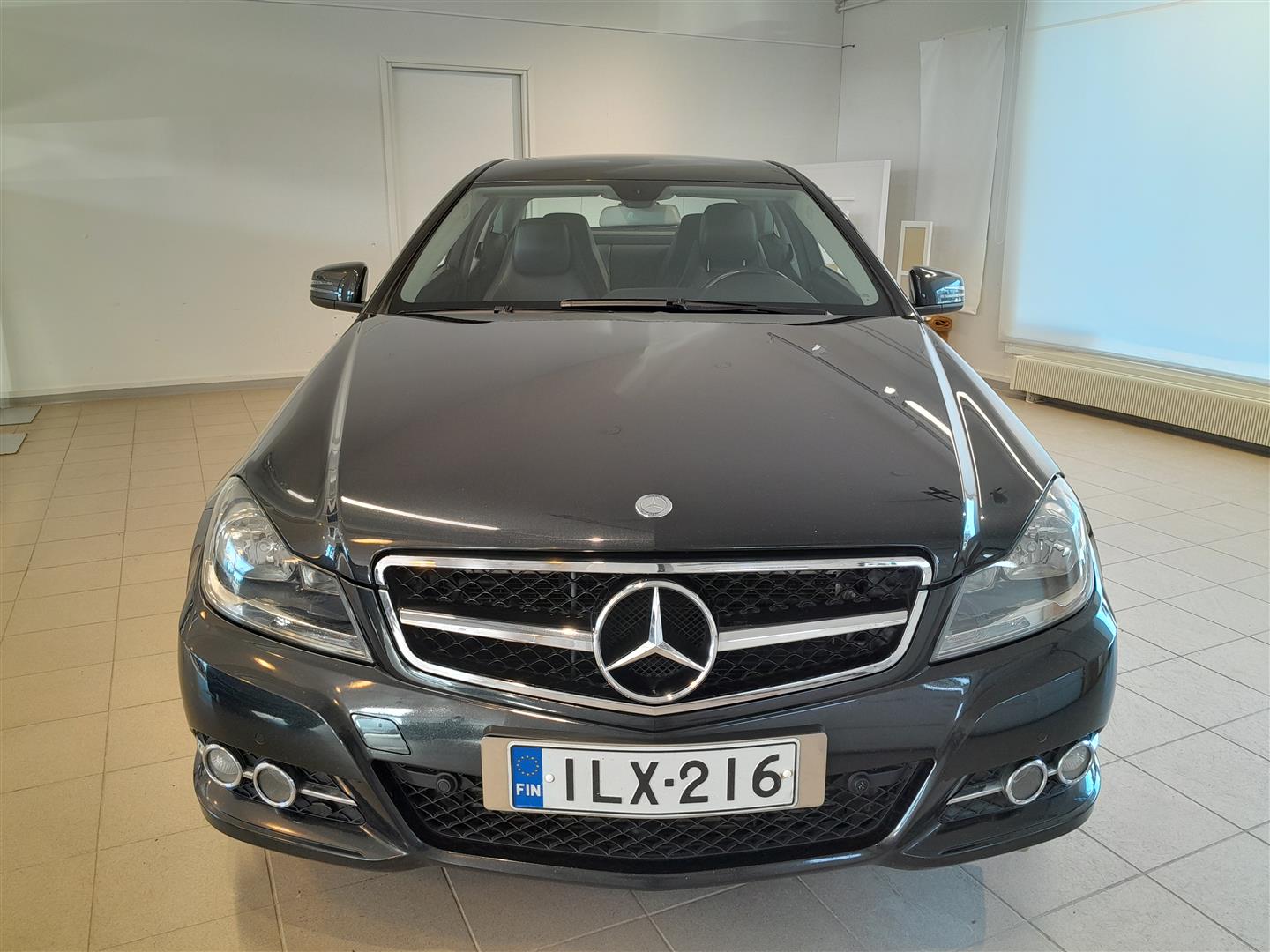 MERCEDES-BENZ C 2012