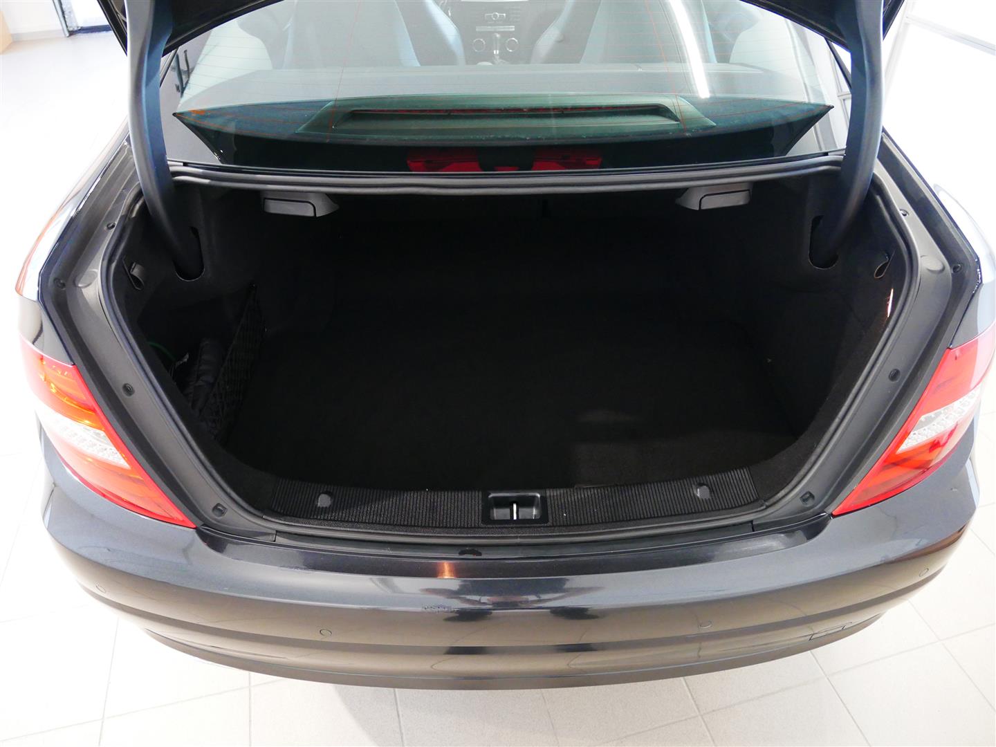 MERCEDES-BENZ C 2012