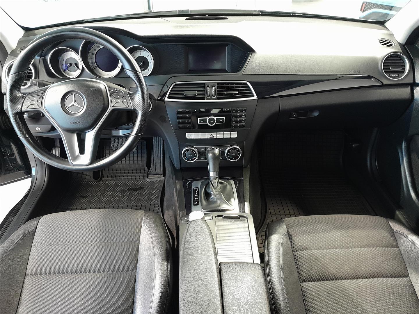 MERCEDES-BENZ C 2012