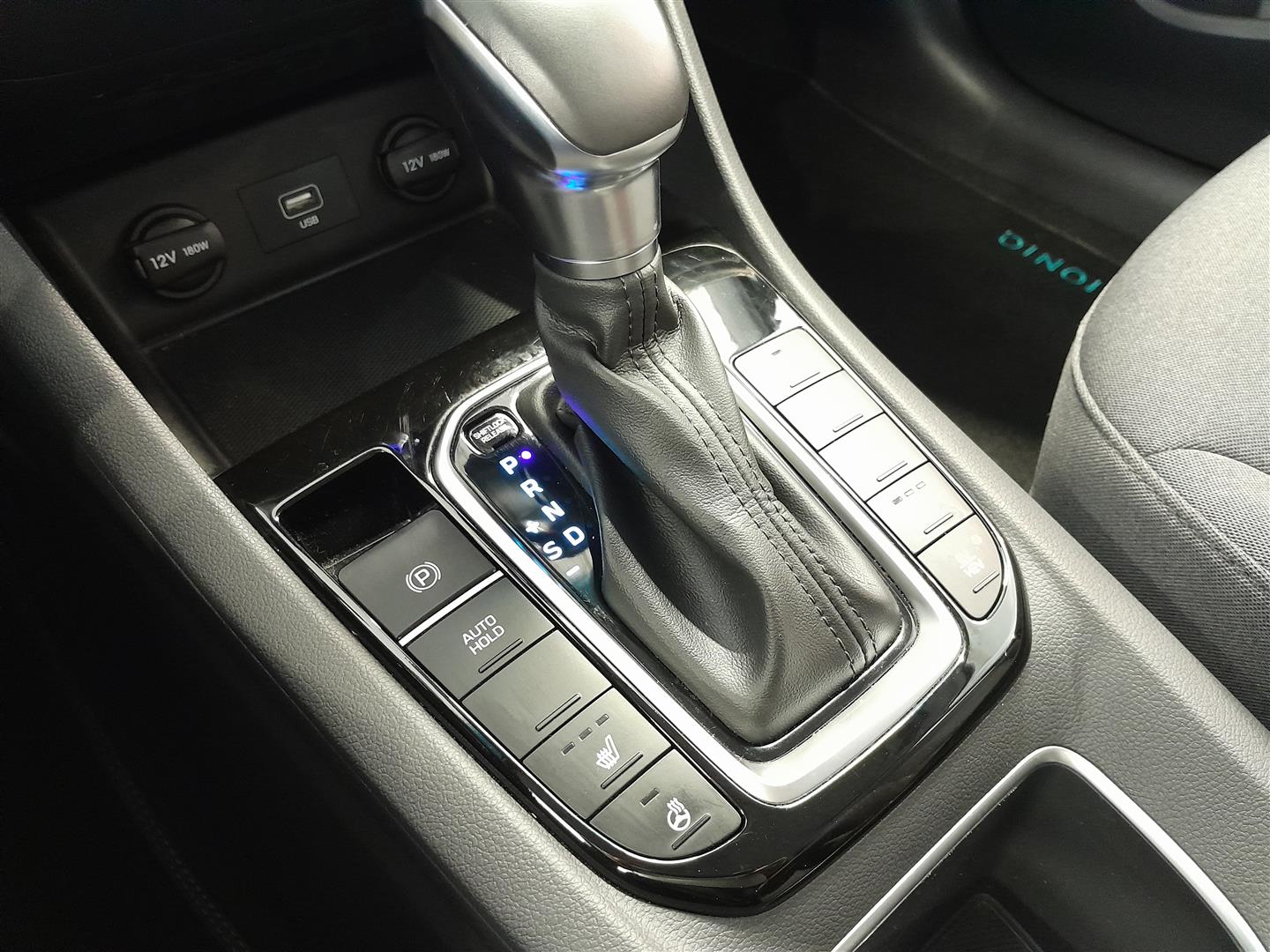 HYUNDAI IONIQ plug-in 2021