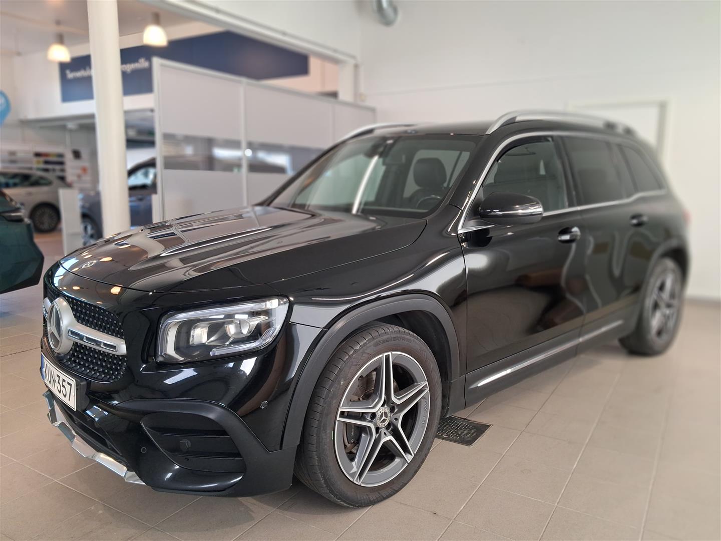 MERCEDES-BENZ GLB 2021