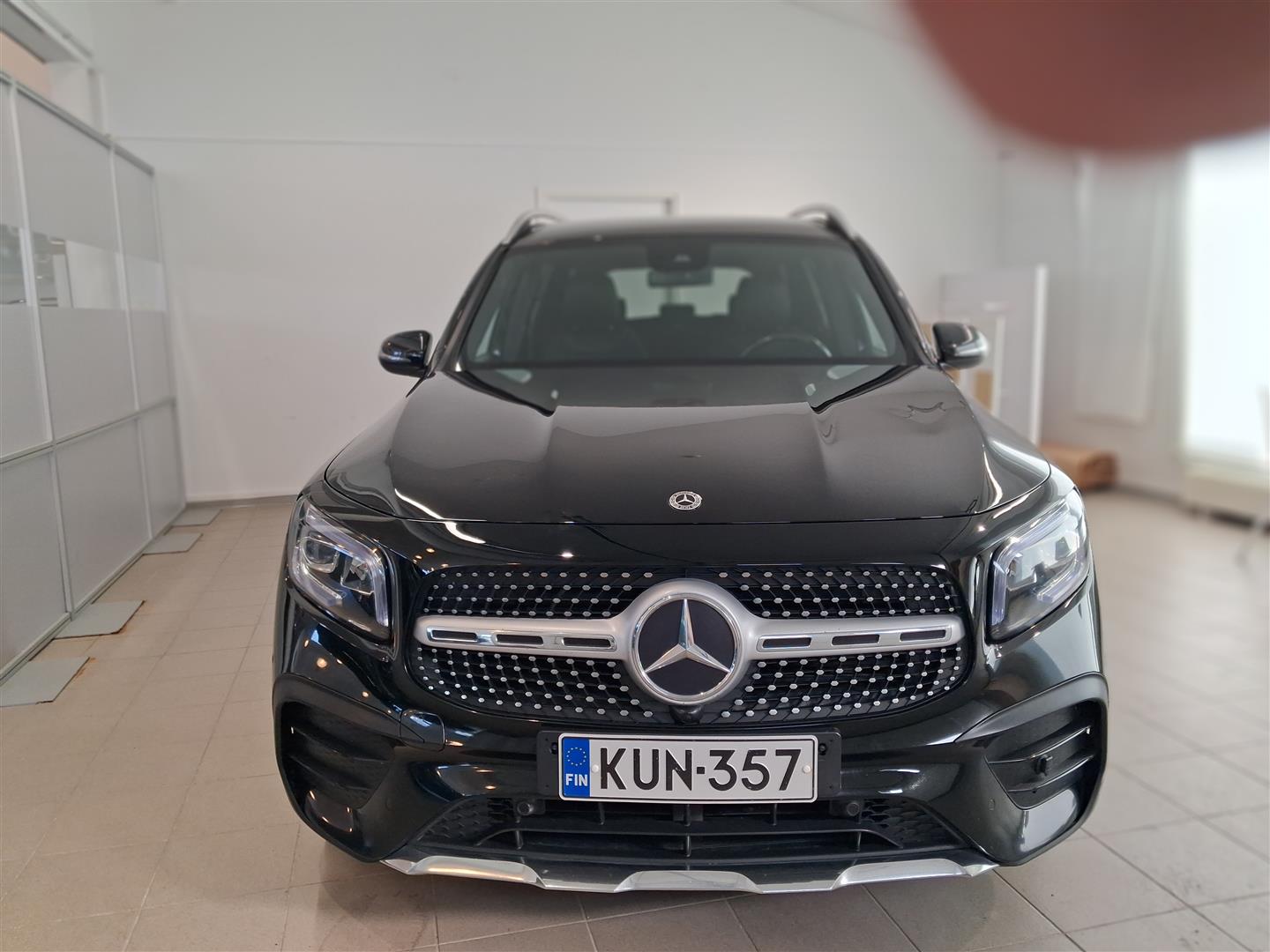 MERCEDES-BENZ GLB 2021