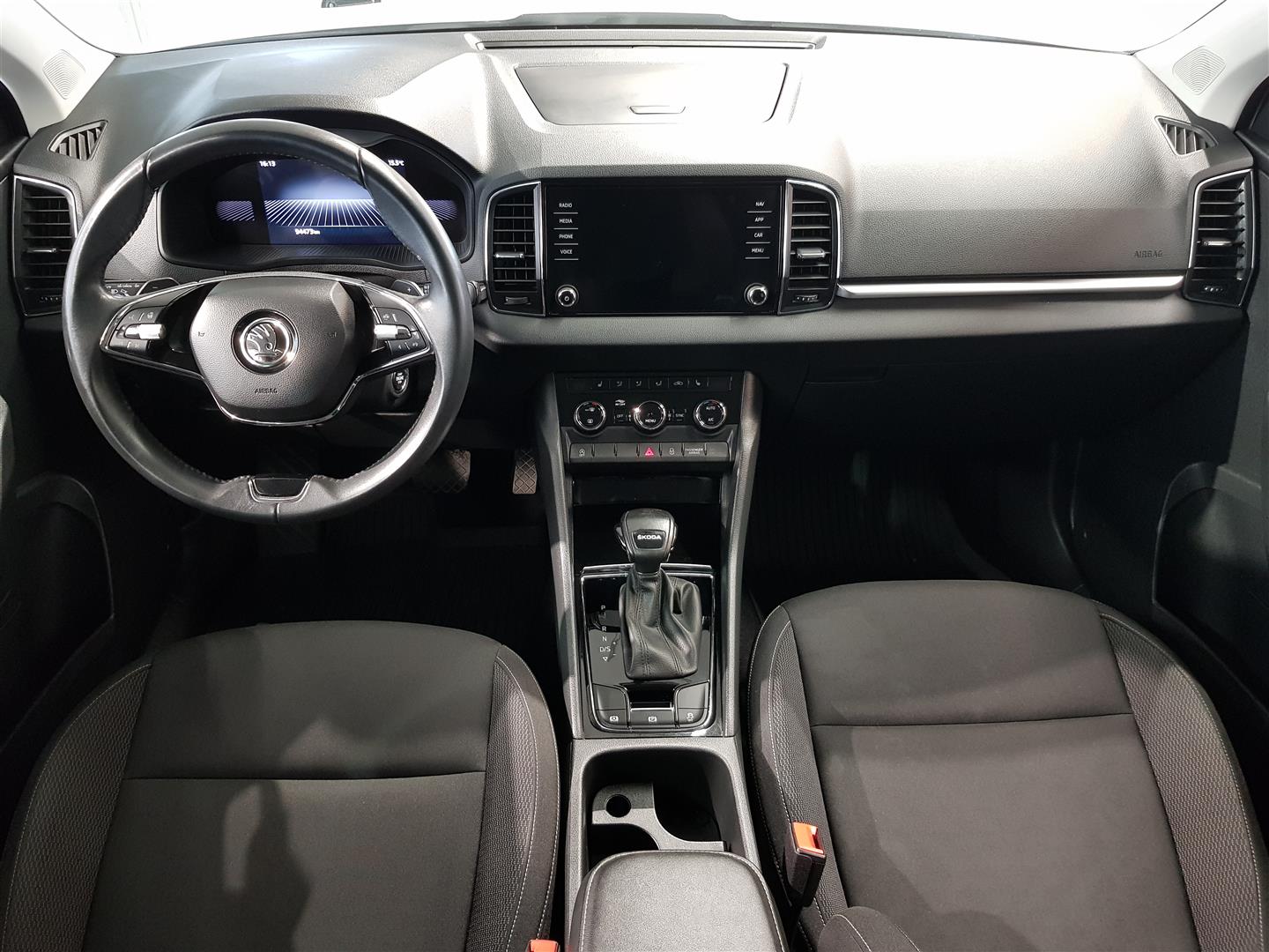 SKODA Karoq 2023