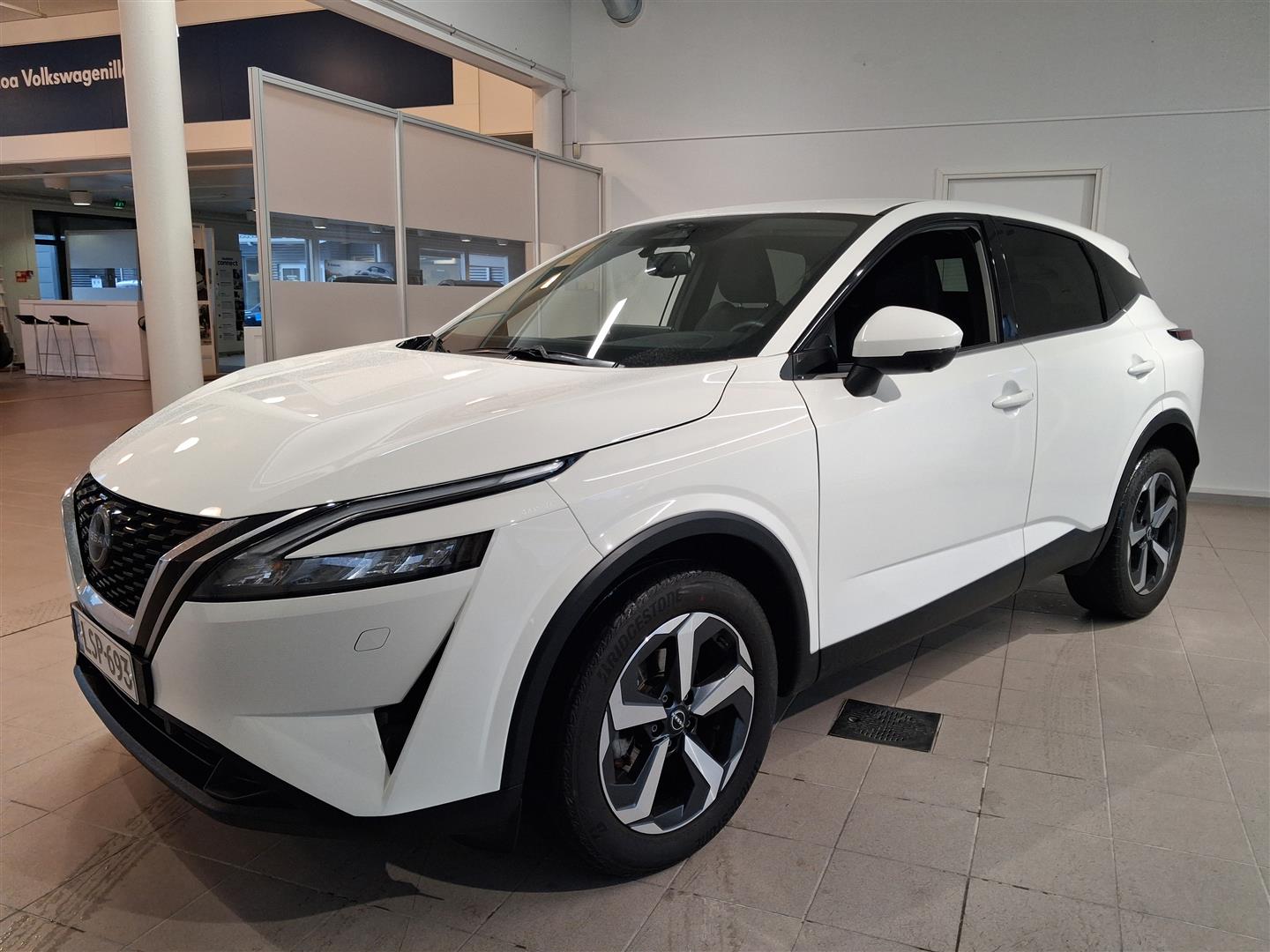 NISSAN Qashqai 2023