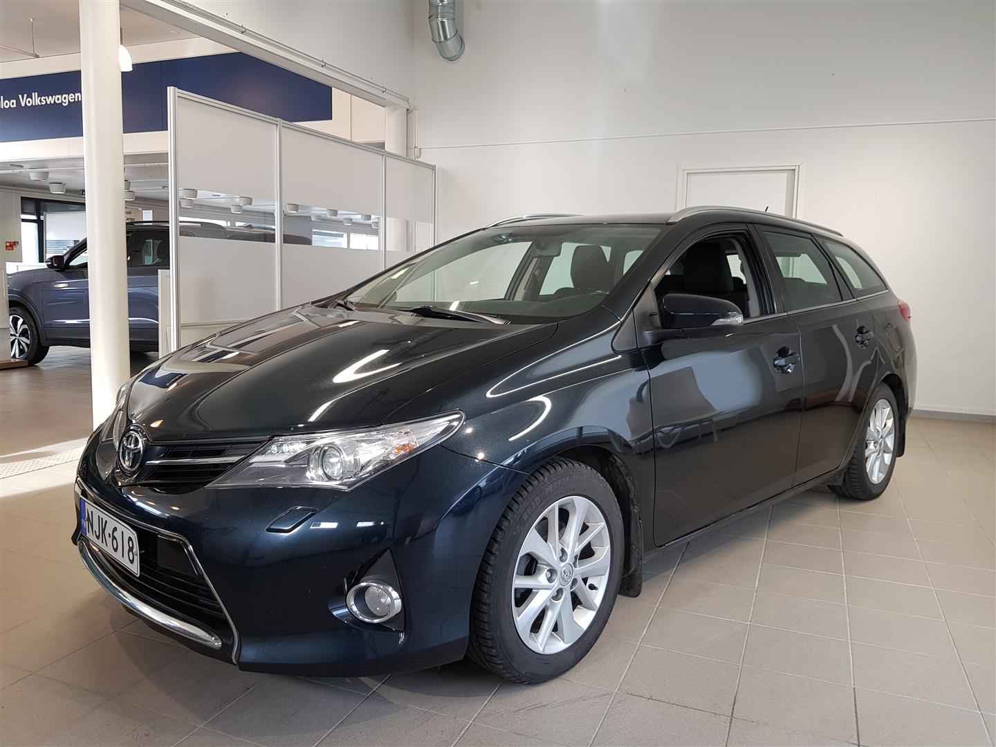 TOYOTA Auris 2014