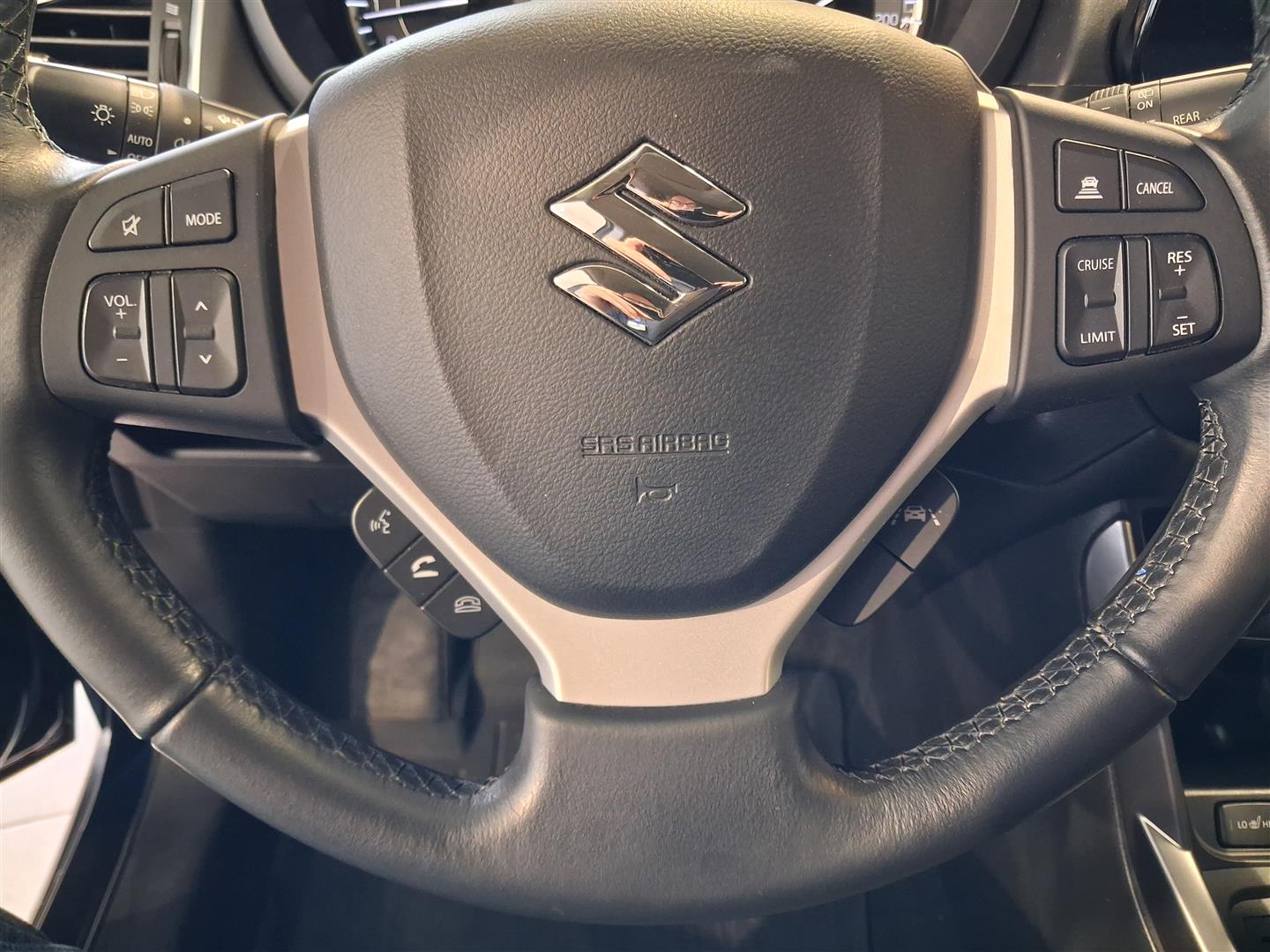 SUZUKI S-Cross 2023