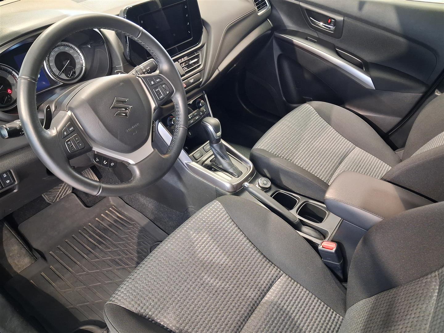 SUZUKI S-Cross 2023
