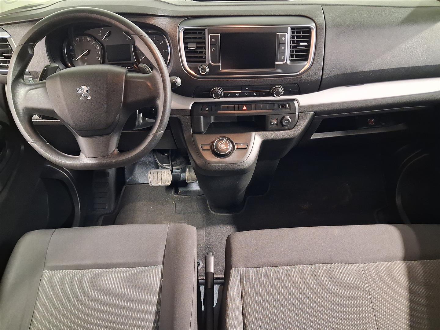 PEUGEOT Traveller 2022