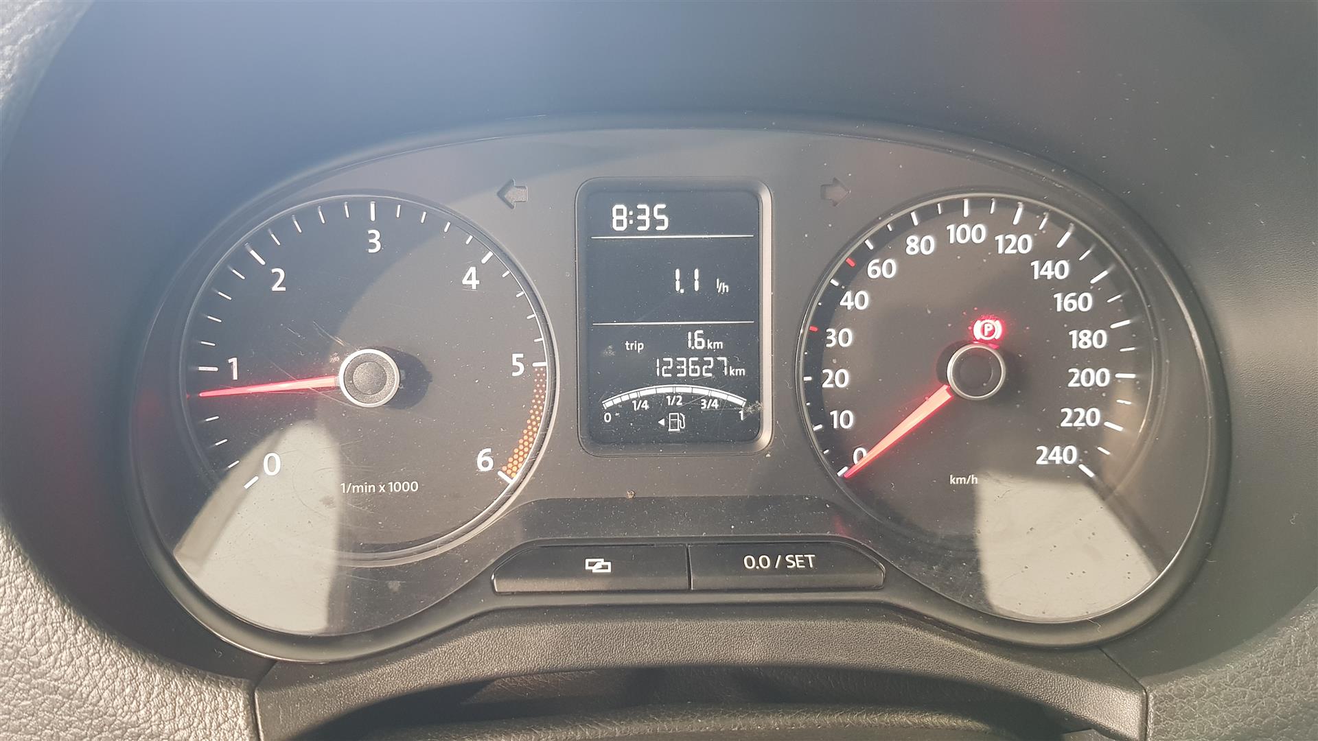 VOLKSWAGEN Amarok 2013
