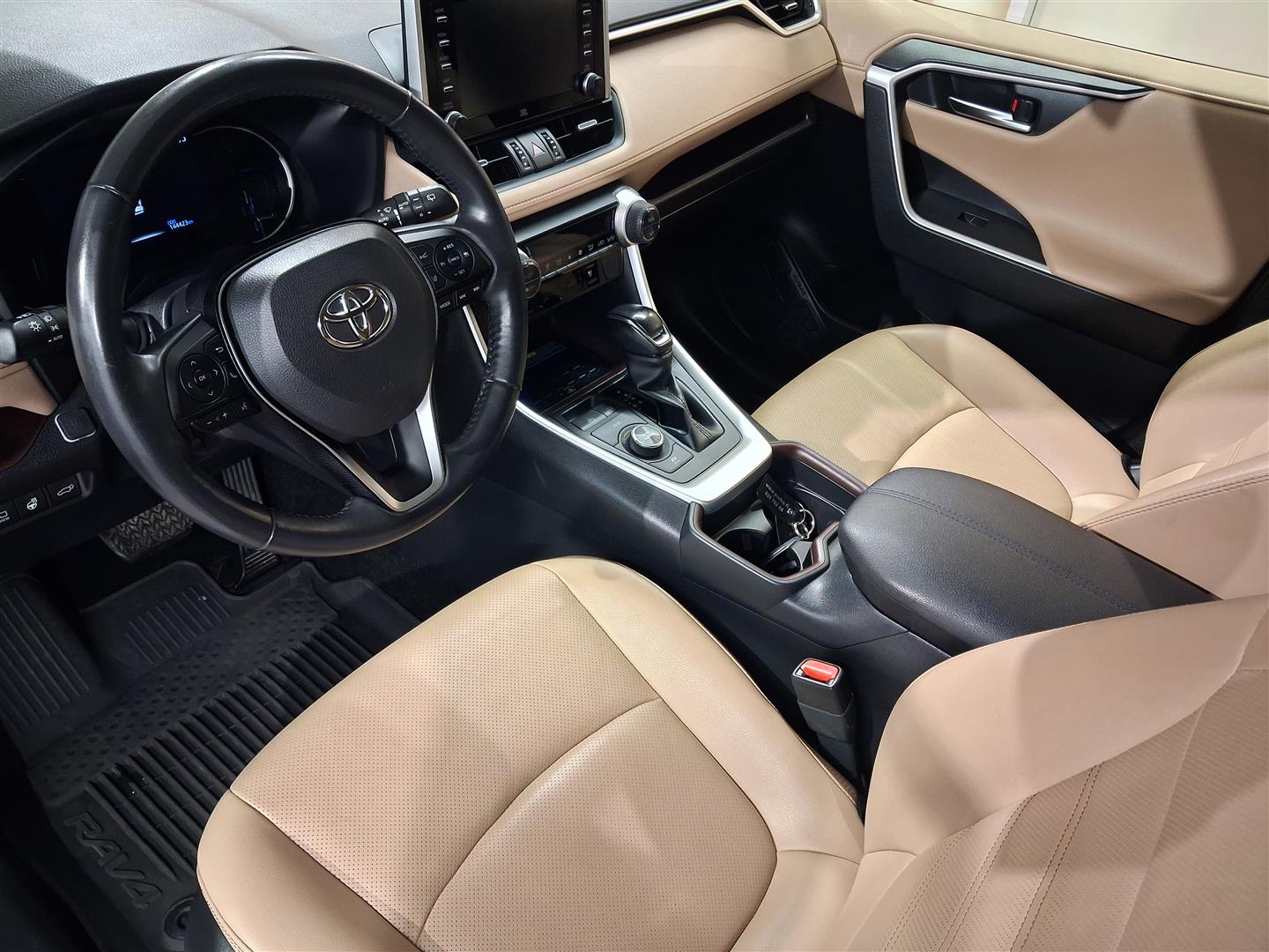 TOYOTA RAV4 2020