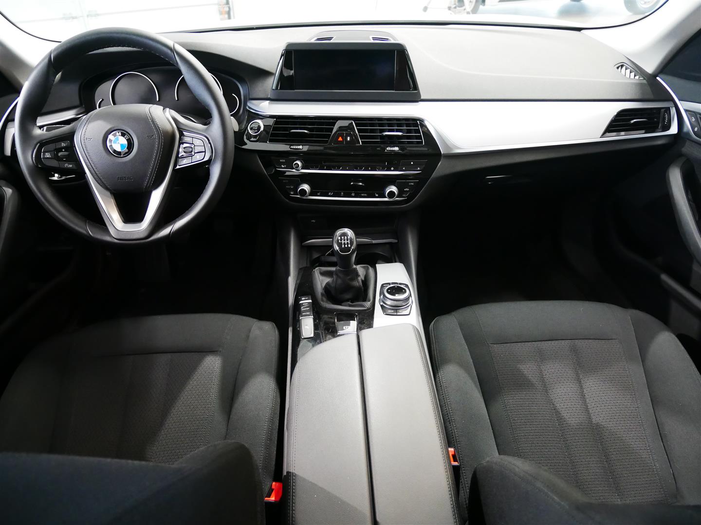 BMW 520 2019