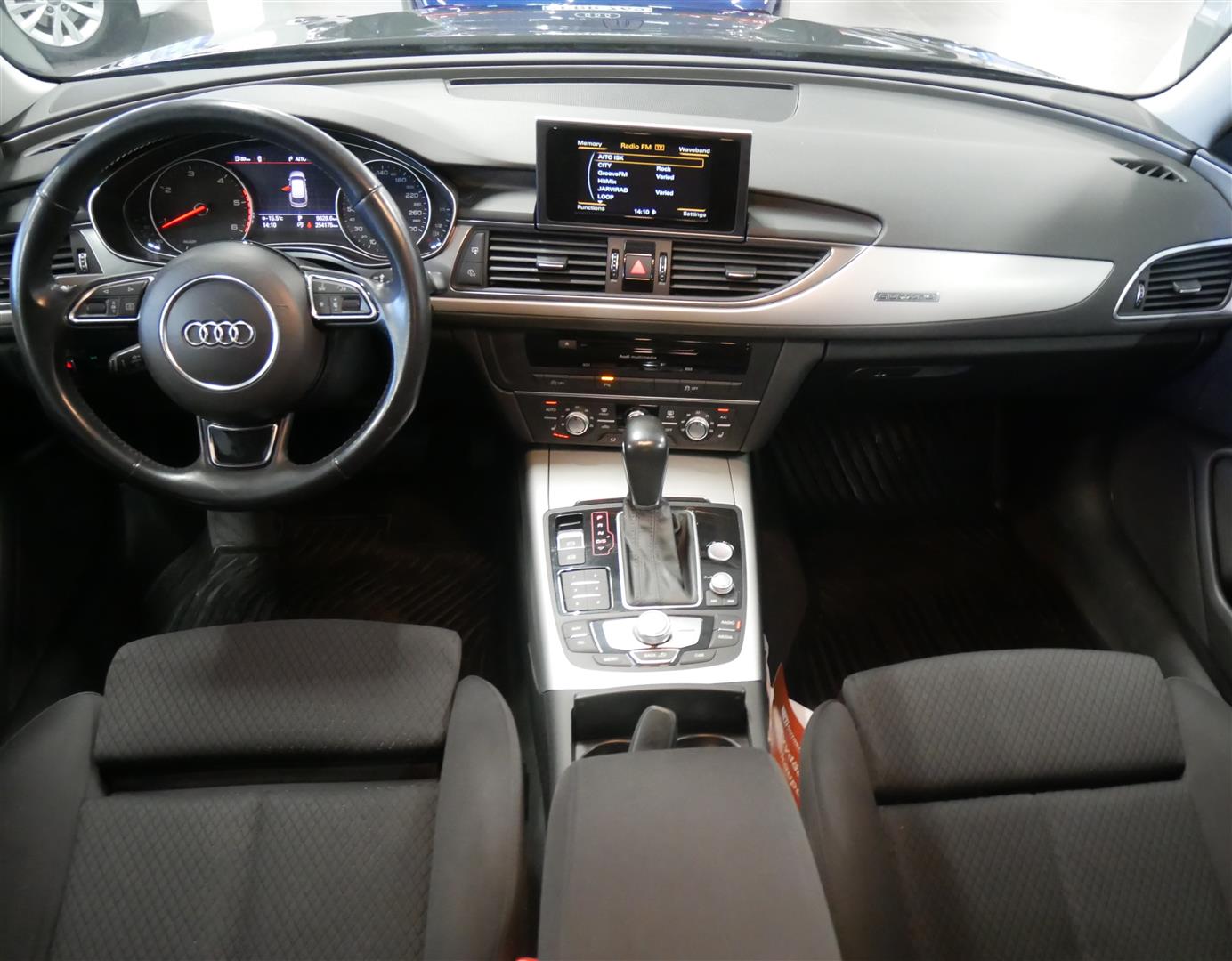 AUDI A6 2015