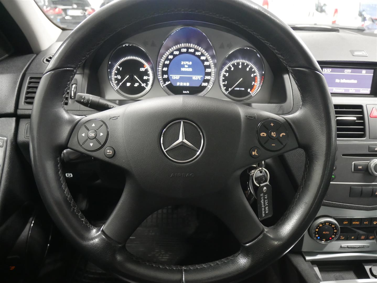 MERCEDES-BENZ C 2010