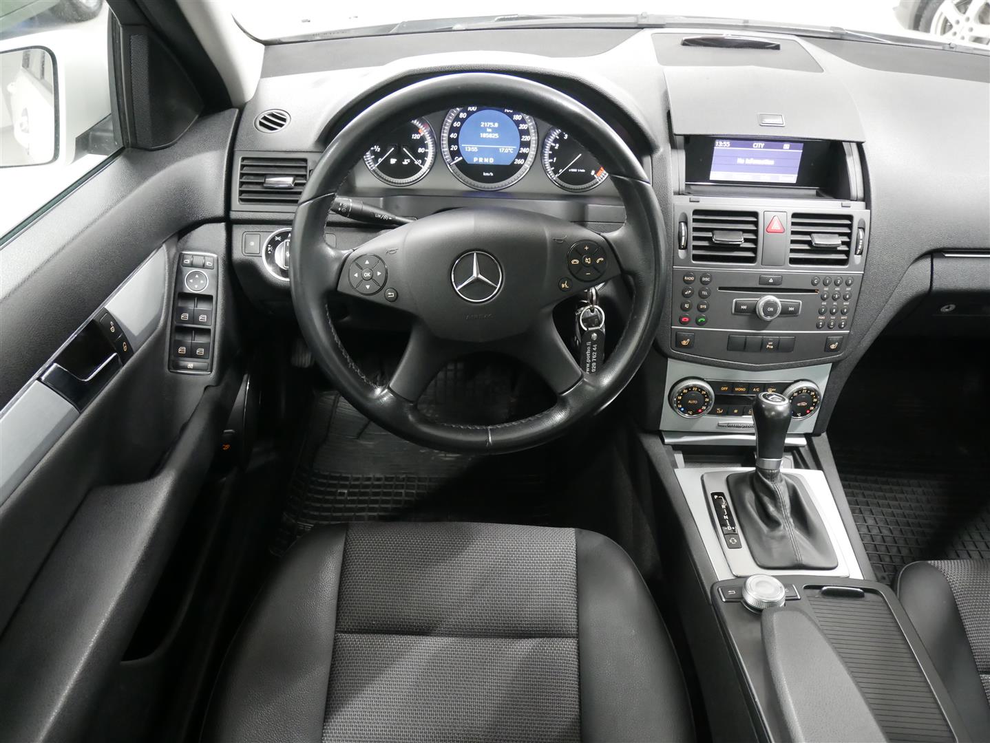 MERCEDES-BENZ C 2010