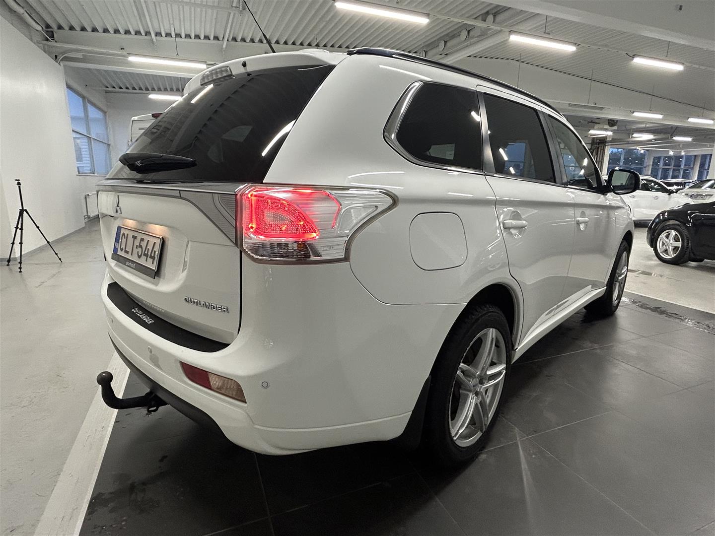 MITSUBISHI Outlander PHEV 2014
