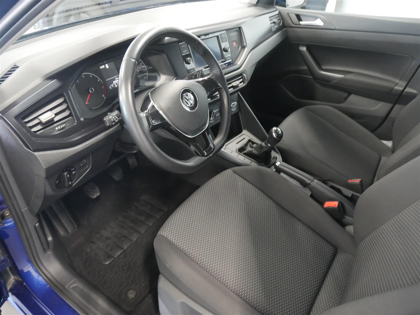 VOLKSWAGEN Polo 2019