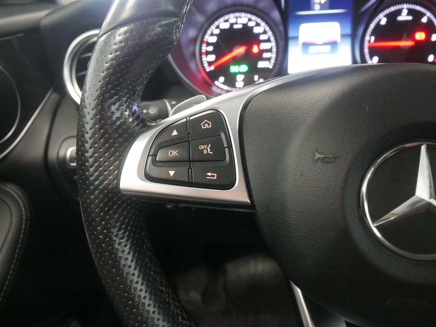 MERCEDES-BENZ GLC 2017