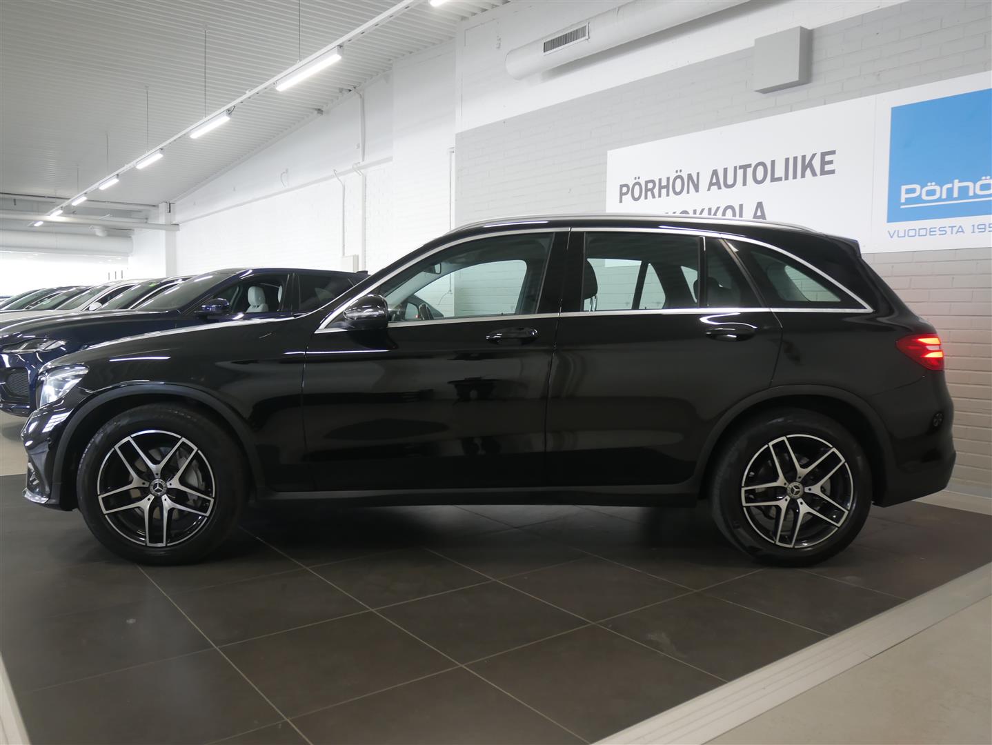 MERCEDES-BENZ GLC 2017