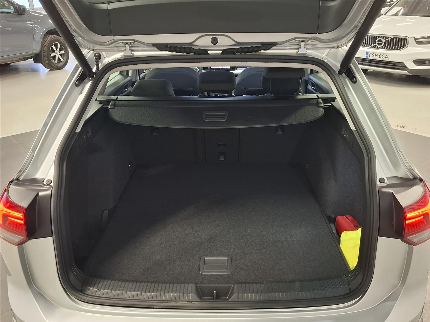 VOLKSWAGEN Golf 2021