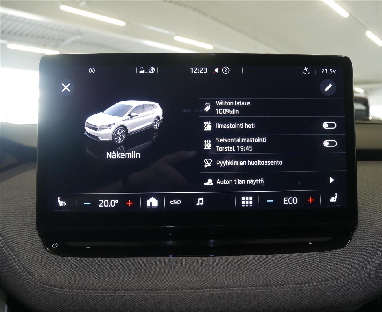 SKODA Enyaq 2021
