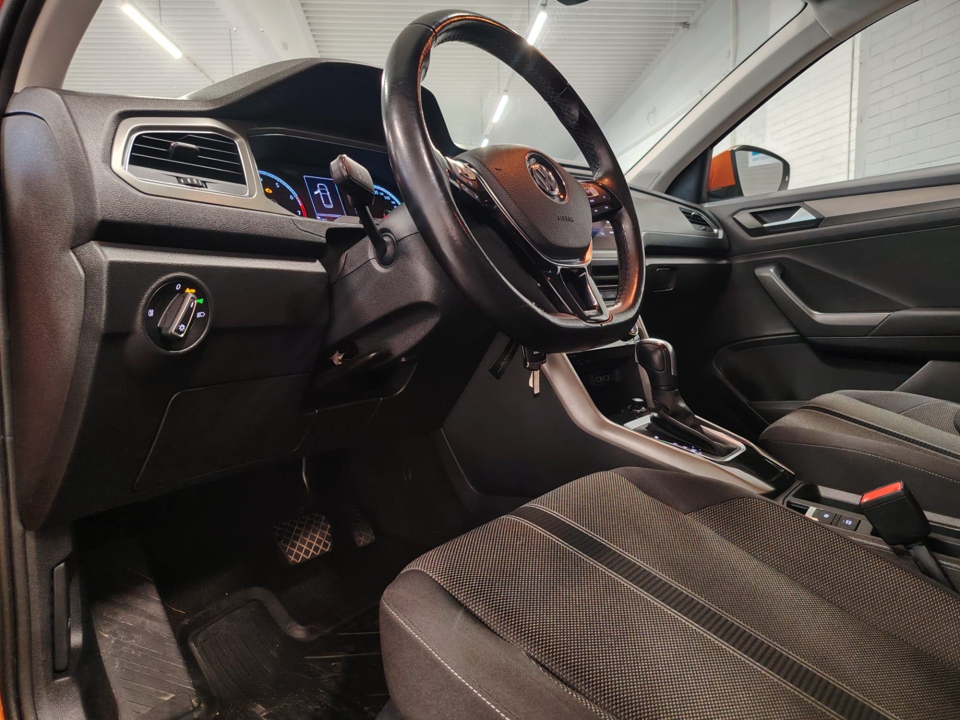 VOLKSWAGEN T-Roc 2020