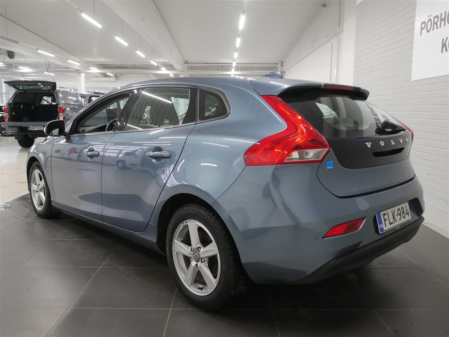 VOLVO V40 2014