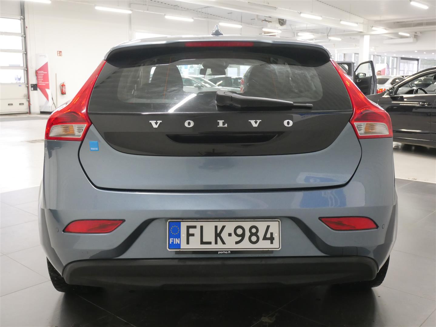 VOLVO V40 2014
