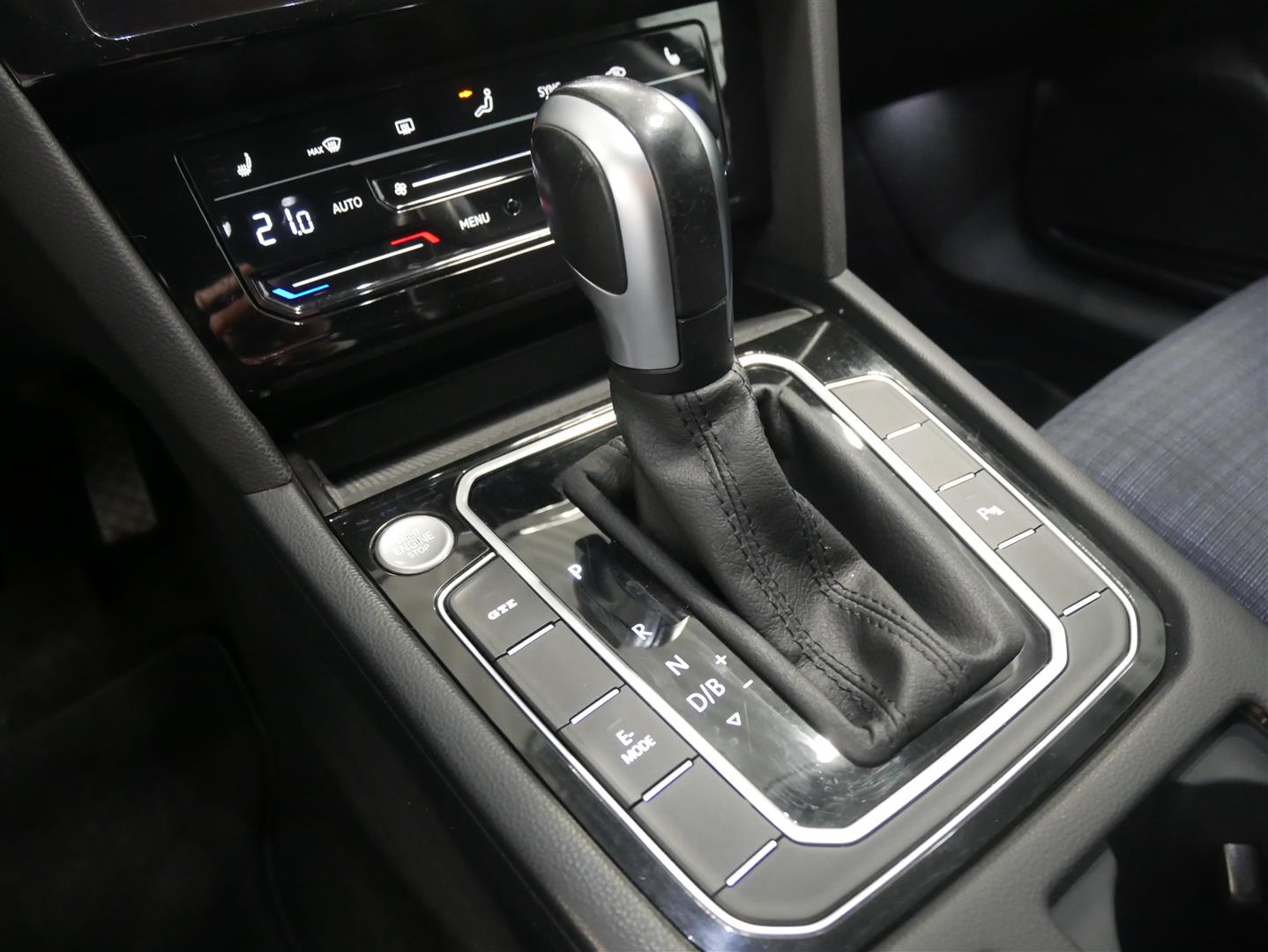 Volkswagen Passat 2022