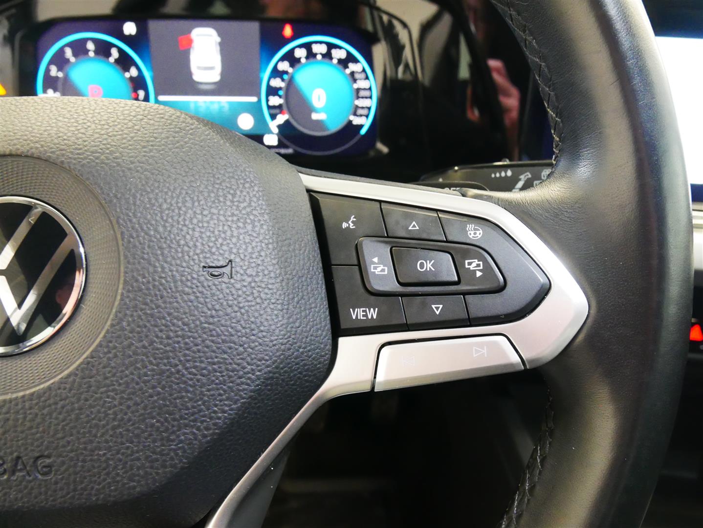 VOLKSWAGEN Golf 2021