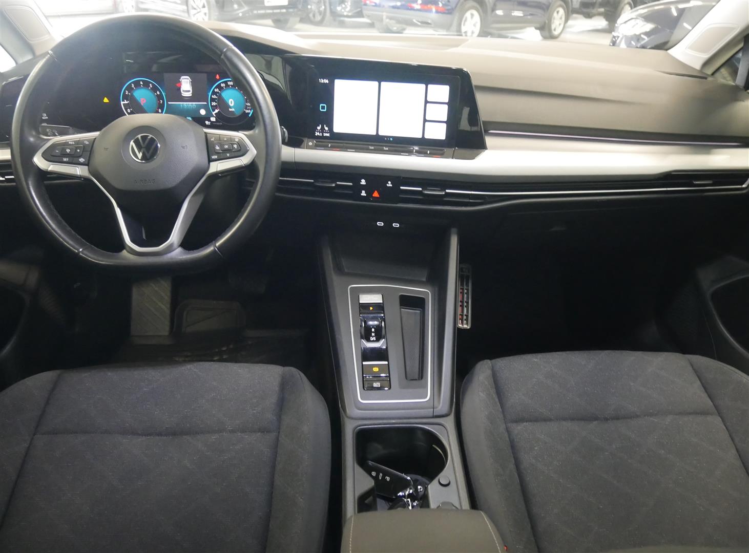 VOLKSWAGEN Golf 2021