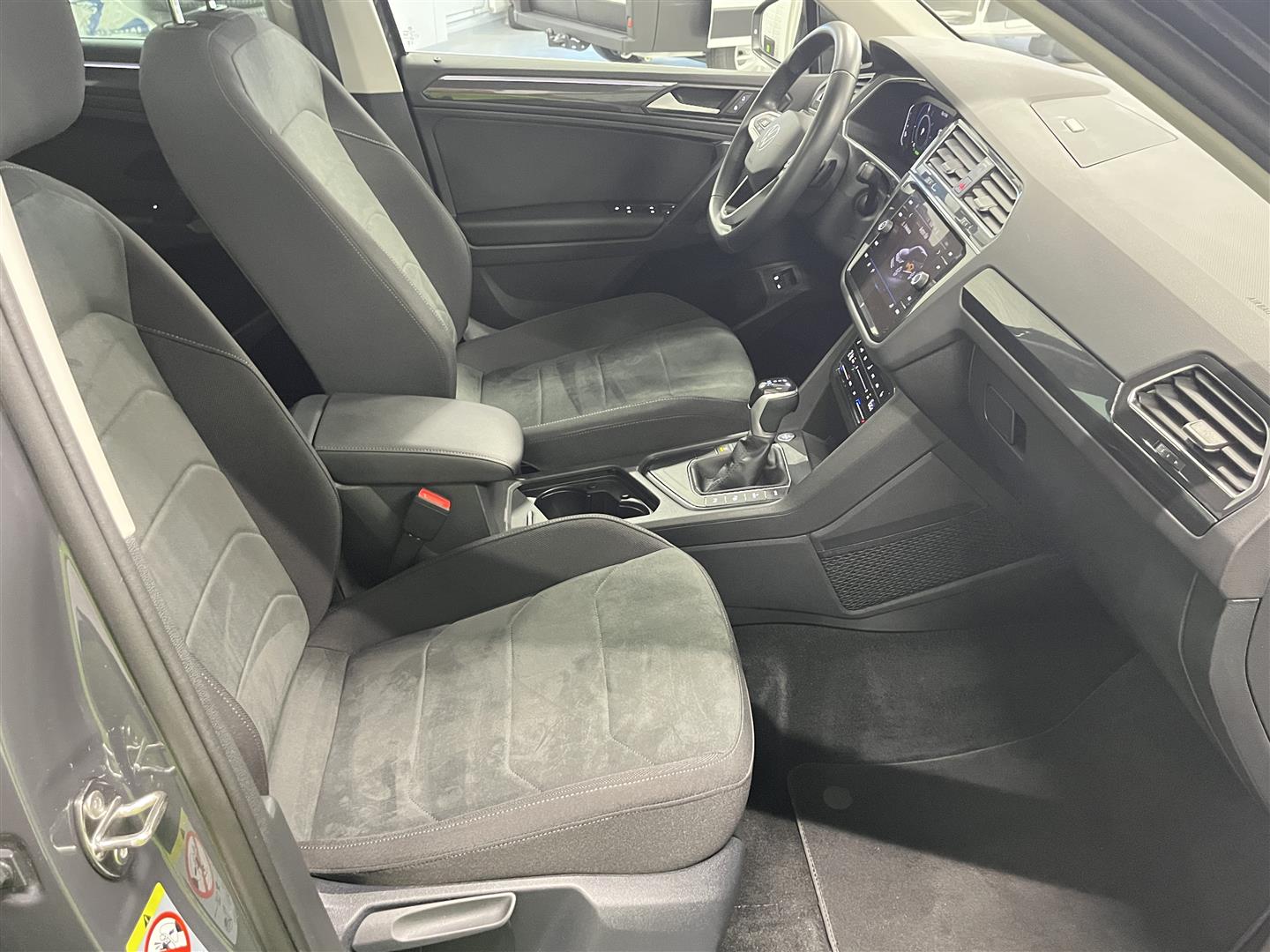 VOLKSWAGEN TIGUAN 2023