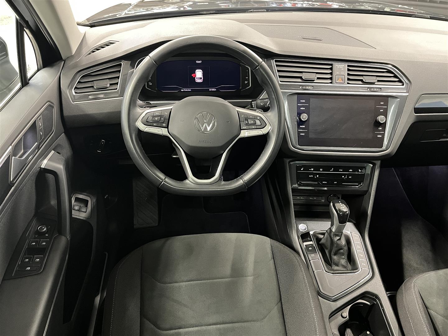 VOLKSWAGEN TIGUAN 2023